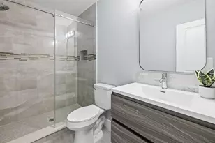 817 W Bougainvillea Ave, Tampa, FL 33612 - Photo 26