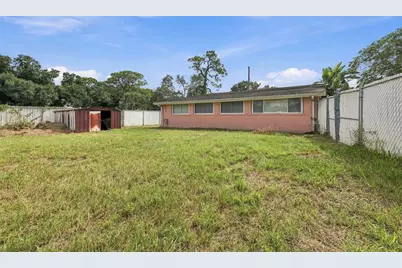 1215 56th Avenue Drive E, Bradenton, FL 34203 - Photo 36