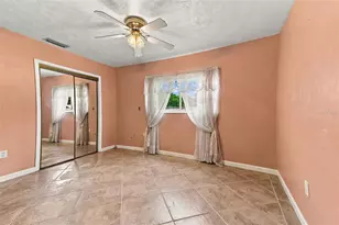 1215 56th Ave Dr E, Bradenton, FL 34203 - Photo 18