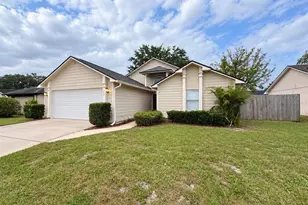 204 S Somerset Ct, Sanford, FL 32773 - Photo 1