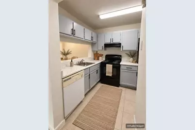 5225 Via Hacienda Circle #B113, Orlando, FL 32839 - Photo 8