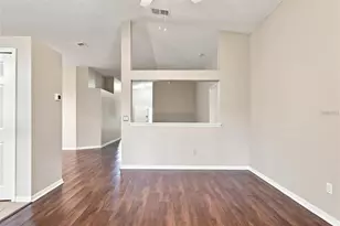 562 Short Pine Cir, Orlando, FL 32807 - Photo 4