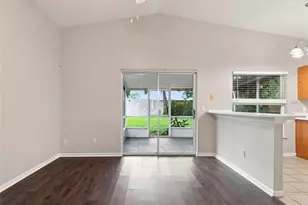 562 Short Pine Cir, Orlando, FL 32807 - Photo 6