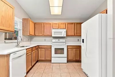 562 Short Pine Circle, Orlando, FL 32807 - Photo 10
