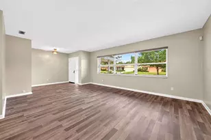 2504 Lauderdale Ct, Orlando, FL 32805 - Photo 4