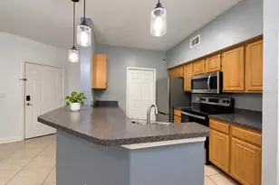 5961 Westgate Dr, Orlando, FL 32835 - Photo 4