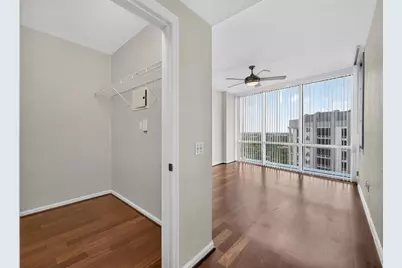 322 E Central Boulevard #1913, Orlando, FL 32801 - Photo 12