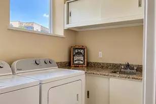 3165 Pantanal Ln, Kissimmee, FL 34747 - Photo 6