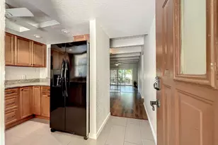 784 E Michigan St, Orlando, FL 32806 - Photo 4