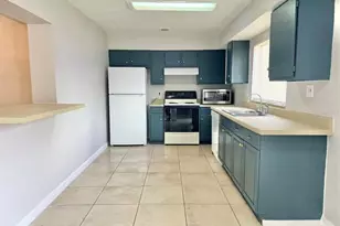 291 Lalla Ln, Apopka, FL 32712 - Photo 6