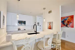 100 S Eola Dr, Orlando, FL 32801 - Photo 14