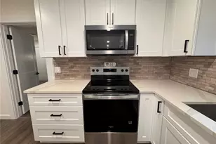 1201 Sherman Ave, Tavares, FL 32778 - Photo 14