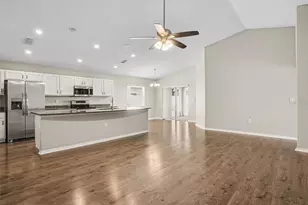 1919 Danes Ct, Lakeland, FL 33810 - Photo 6