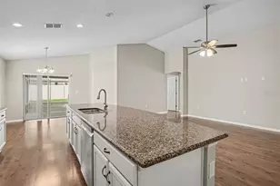 1919 Danes Ct, Lakeland, FL 33810 - Photo 4