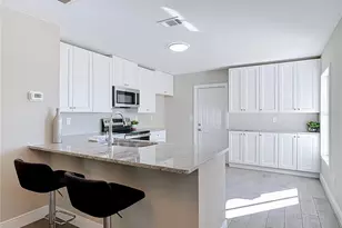 3025 Foxboro Cir, Deltona, FL 32738 - Photo 8
