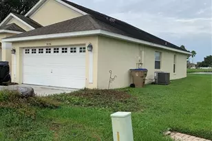 2636 Hawthorne Ln, Kissimmee, FL 34743 - Photo 4