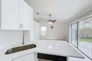 2929 Hunters Ln, Oviedo, FL 32766 - Photo 18