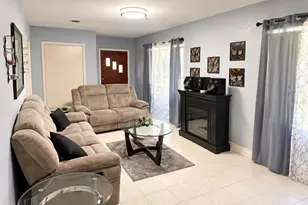 213 Oleander Dr, Lake Wales, FL 33855 - Photo 2