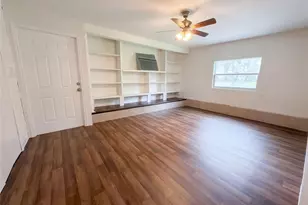 409 Berwick Ave, Temple Terrace, FL 33617 - Photo 10