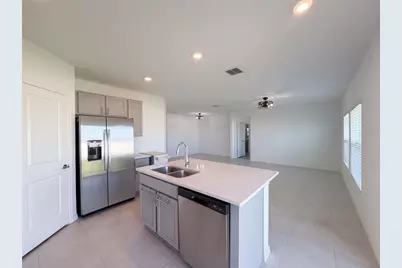124 Citrine Loop, Kissimmee, FL 34758 - Photo 8