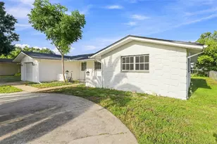 10121 Oleander Dr, Port Richey, FL 34668 - Photo 2