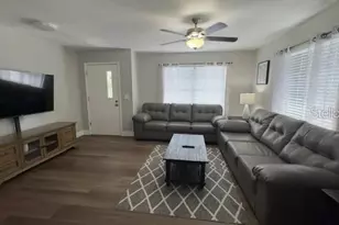 536 45th St Ct W, Palmetto, FL 34221 - Photo 6