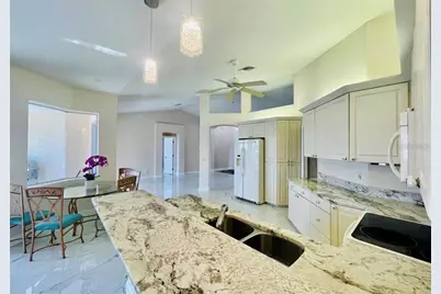 2953 Seasons Boulevard, Sarasota, FL 34240 - Photo 12