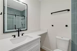 5302 Burning Tree Dr, Orlando, FL 32811 - Photo 12
