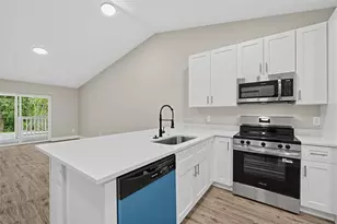 583 Bablonica Dr, Orlando, FL 32807 - Photo 2
