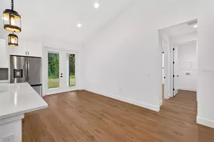 381 Carriage Ln, Lady Lake, FL 32159 - Photo 12