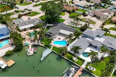 7905 9th Avenue S, Saint Petersburg, FL 33707 - Photo 18