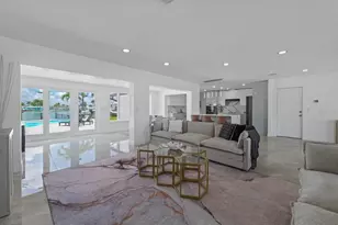 7905 9th Ave S, Saint Petersburg, FL 33707 - Photo 8