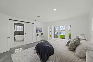 7905 9th Ave S, Saint Petersburg, FL 33707 - Photo 16