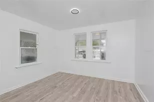 8021 N Edison Ave, Tampa, FL 33604 - Photo 10