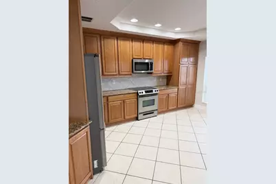 7508 Toscana Boulevard #142, Orlando, FL 32819 - Photo 2