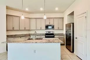 1028 Mattie Pointe Wy, Auburndale, FL 33823 - Photo 10