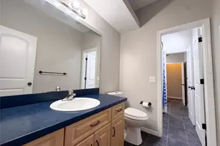 219 Willow Bend Pkwy, Lutz, FL 33549 - Photo 20