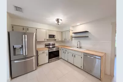 34390 Orchid Parkway, Ridge Manor, FL 33523 - Photo 2