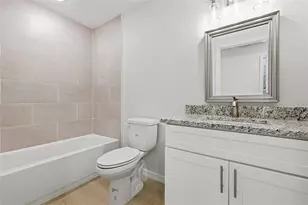 909 NE 18th Ter, Gainesville, FL 32641 - Photo 16