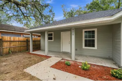 909 NE 18th Terrace, Gainesville, FL 32641 - Photo 2