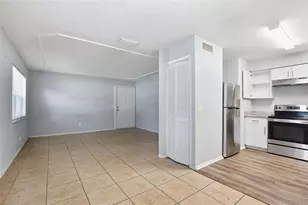 4317 Porpoise Dr, Tampa, FL 33617 - Photo 12
