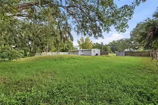 1608 Hope St, Intercession City, FL 33848 - Photo 18