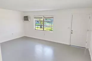 43 S Barbour St, Beverly Hills, FL 34465 - Photo 4