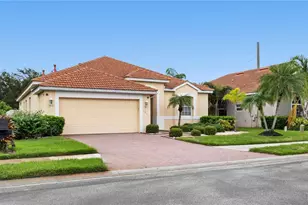6841 74th St Cir E, Bradenton, FL 34203 - Photo 4