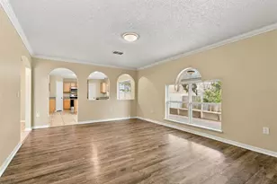 2228 Sandridge Cir, Eustis, FL 32726 - Photo 6