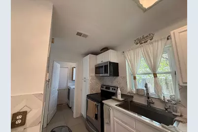 737 Country Woods, Kissimmee, FL 34744 - Photo 2