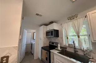 737 Country Woods, Kissimmee, FL 34744 - Photo 2