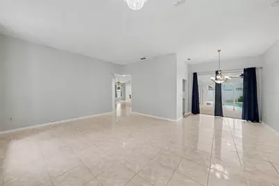907 Brittany Park Boulevard, Tarpon Springs, FL 34689 - Photo 6