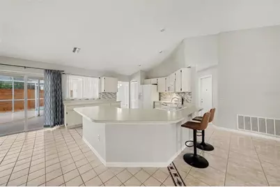 907 Brittany Park Boulevard, Tarpon Springs, FL 34689 - Photo 12