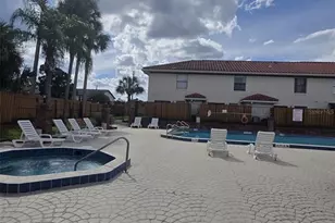 1611 Shady Ridge Ct, Orlando, FL 32807 - Photo 2